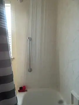 Tamiii420 online show from March 30, 4:28 pm