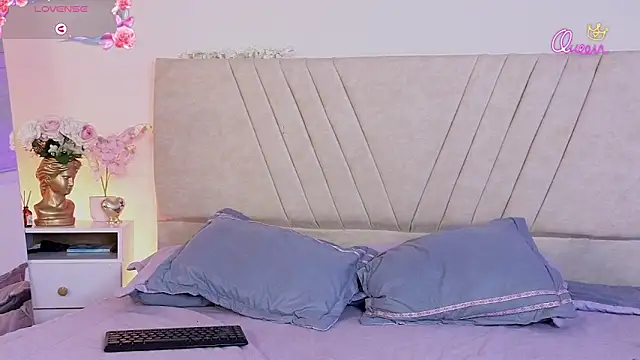 DulceRouss  online show from April 25, 12:52 pm