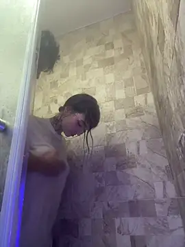 dulce-katt online show from April 21, 2:51 am