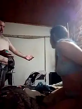 silvanayalberto online show from January 13, 3:23 am