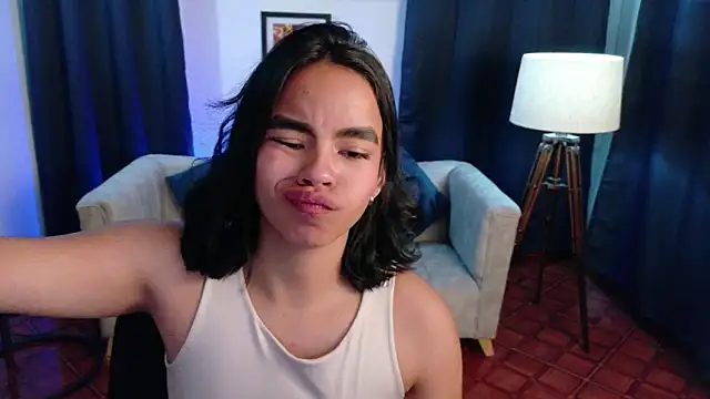 SofiaMante  online show from June 6, 1:01 am