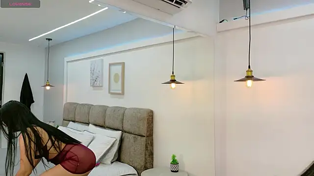 AlmaRose  online show from June 6, 1:17 pm