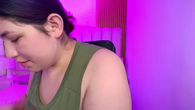 azul veraa online show from February 2, 12:15 pm