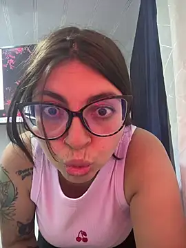 soysamantha  online show from January 7, 12:47 am