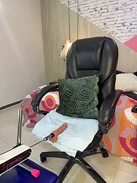 dalia-saenz online show from March 12, 5:59 pm