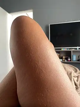 Annalua73 online show from January 13, 3:27 pm