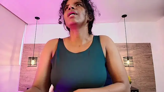 Ellie-Alves online show from July 1, 1:54 pm