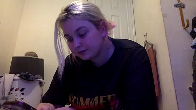 NeedyQueen online show from March 14, 1:28 am