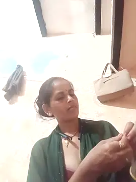 Hasmi hot09 online show from March 9, 5:27 pm