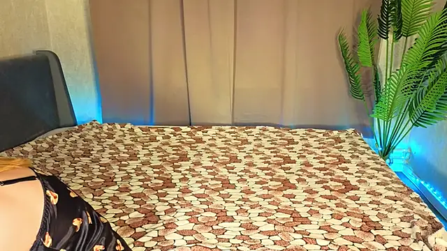 Sally Ange1 online show from April 21, 9:27 am