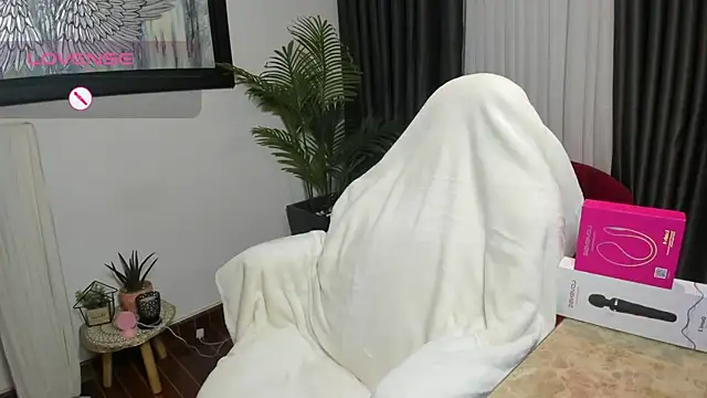 VictoriaPaker online show from March 6, 12:11 pm