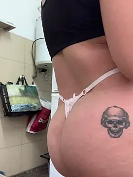 HotQueen777 online show from January 15, 7:31 pm