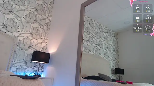 Venusandrea29 online show from April 24, 12:30 pm