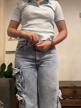  Queen love2 online show from March 4, 4:30 am