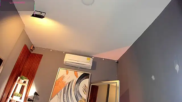 ailann  online show from April 23, 7:38 pm