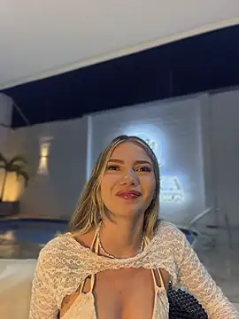 EmmaJhoons online show from April 26, 3:26 am