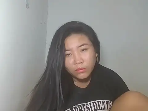 Zyeiii online show from July 20, 7:58 pm