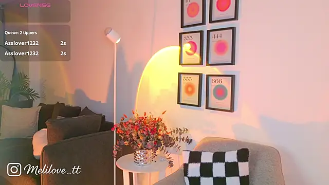 MelyTaylor  online show from April 25, 11:57 pm