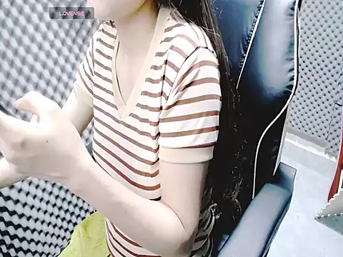 Shiny 68 online show from April 22, 2:52 am