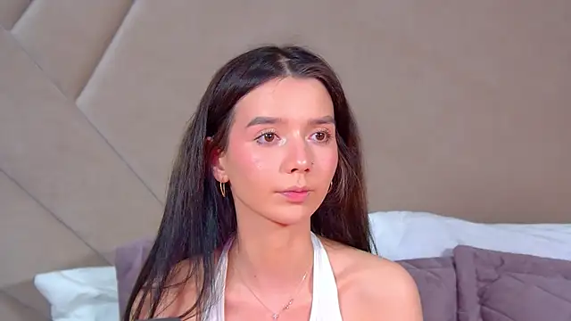 VanessaVienne online show from March 10, 4:33 pm