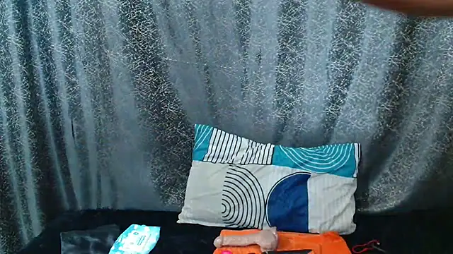 Amanda April online show from March 22, 5:41 pm