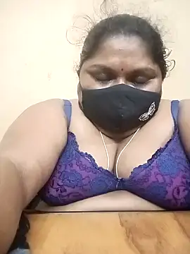 misammahyd online show from February 4, 6:55 pm