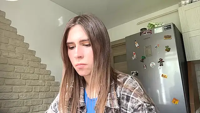 ElsieKuhlmann online show from April 25, 1:41 pm