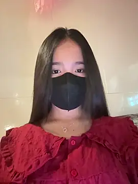 Gwen879 online show from March 2, 6:03 am