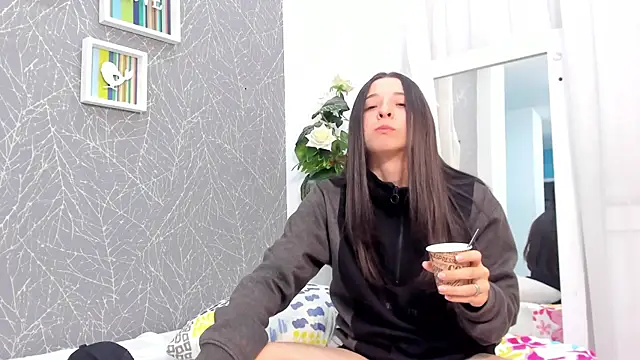 ViictoriiaSaenz online show from June 8, 5:52 am