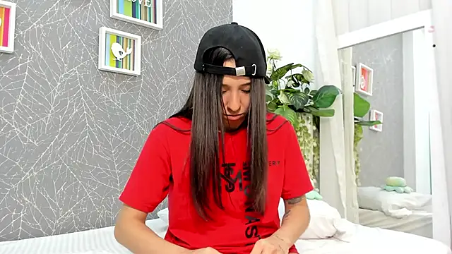 ViictoriiaSaenz online show from June 5, 4:16 am