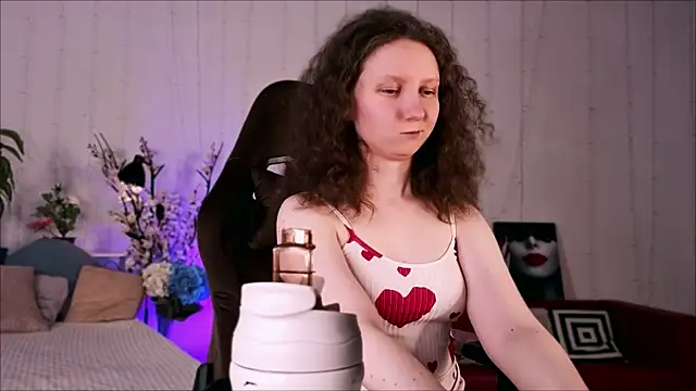 SunshineBlaze online show from April 28, 5:33 am