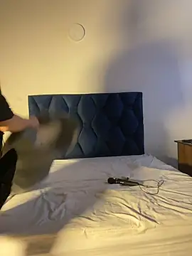 uncontrolled fire online show from April 25, 8:17 pm