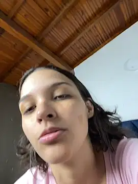 uncontrolled fire online show from April 24, 8:33 pm