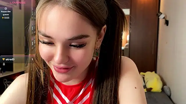 LubaSeirers online show from April 2, 4:04 pm