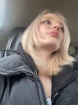 aka Blonde online show from April 25, 7:22 am