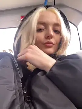 aka Blonde online show from April 16, 6:46 am