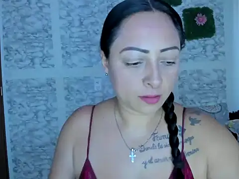 XXXStephanie XXX online show from April 20, 10:13 pm