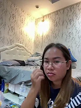 Ponthip online show from April 24, 4:43 pm