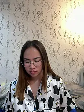 Ponthip online show from March 10, 10:14 pm