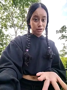 l0lita emi online show from April 23, 12:29 pm