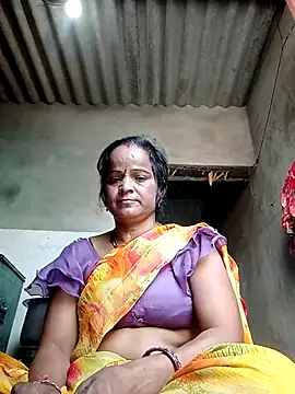 kiiuu sexe online show from April 2, 3:48 am