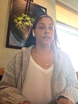 tastesosweet online show from April 22, 7:00 pm