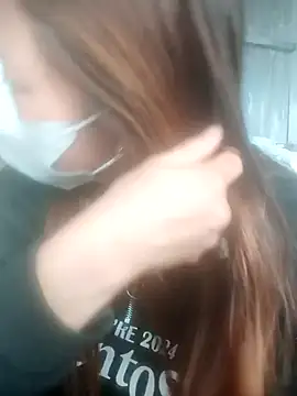 jjennyyy online show from April 21, 5:47 am