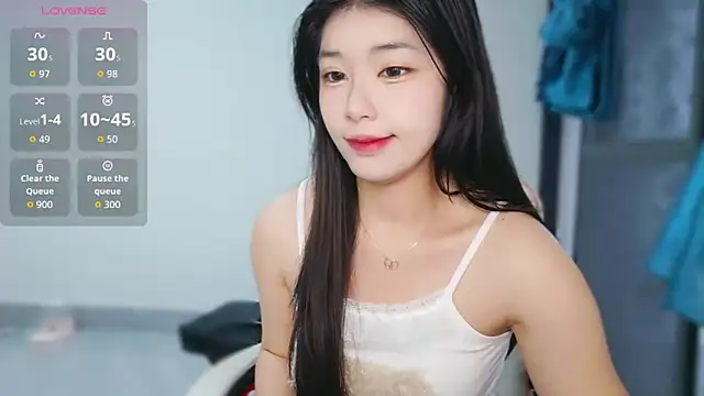 -XiaoYu-777 online show from February 18, 7:40 am