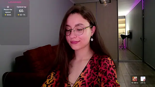 classy     online show from April 26, 1:42 pm