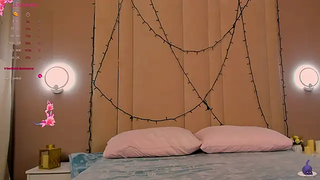 AdeleSilvy online show from April 27, 1:46 am