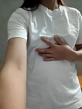 Vanvan68xx online show from March 28, 2:27 pm