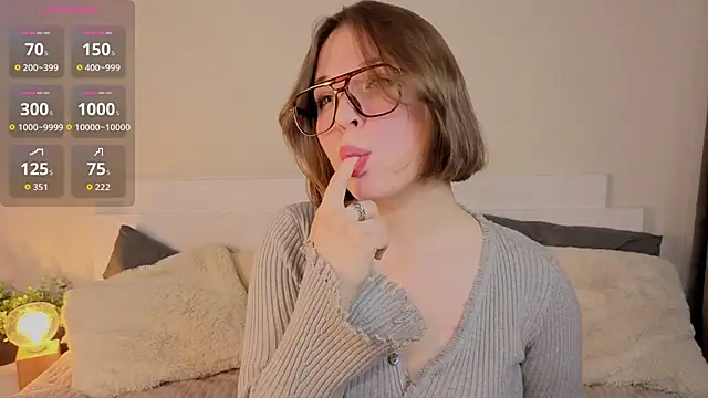 Next2Marie online show from April 22, 6:21 am