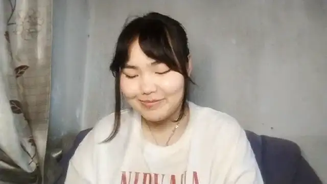 MollyAsian online show from March 6, 6:41 am