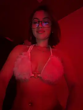 OriannaWolf online show from March 13, 12:02 am